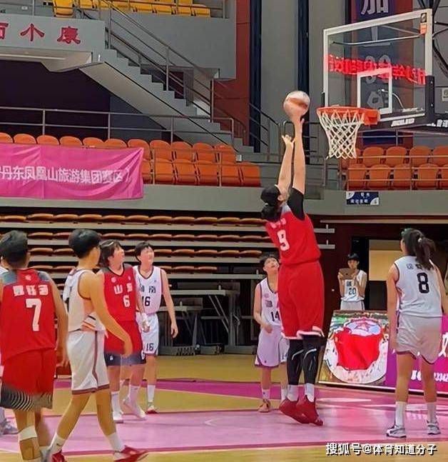 克洛普说：“显然我不是医生，但他们几乎每天都向我解释为什么他还没有准备好，显然比我们最初认为的要复杂一些。
